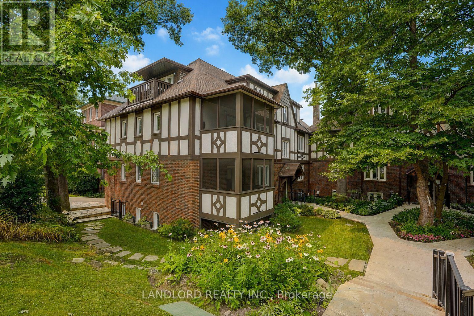 12 - 2520 Bloor Street W, Toronto, Ontario M6S 1R8 - Photo 2 - W13585734