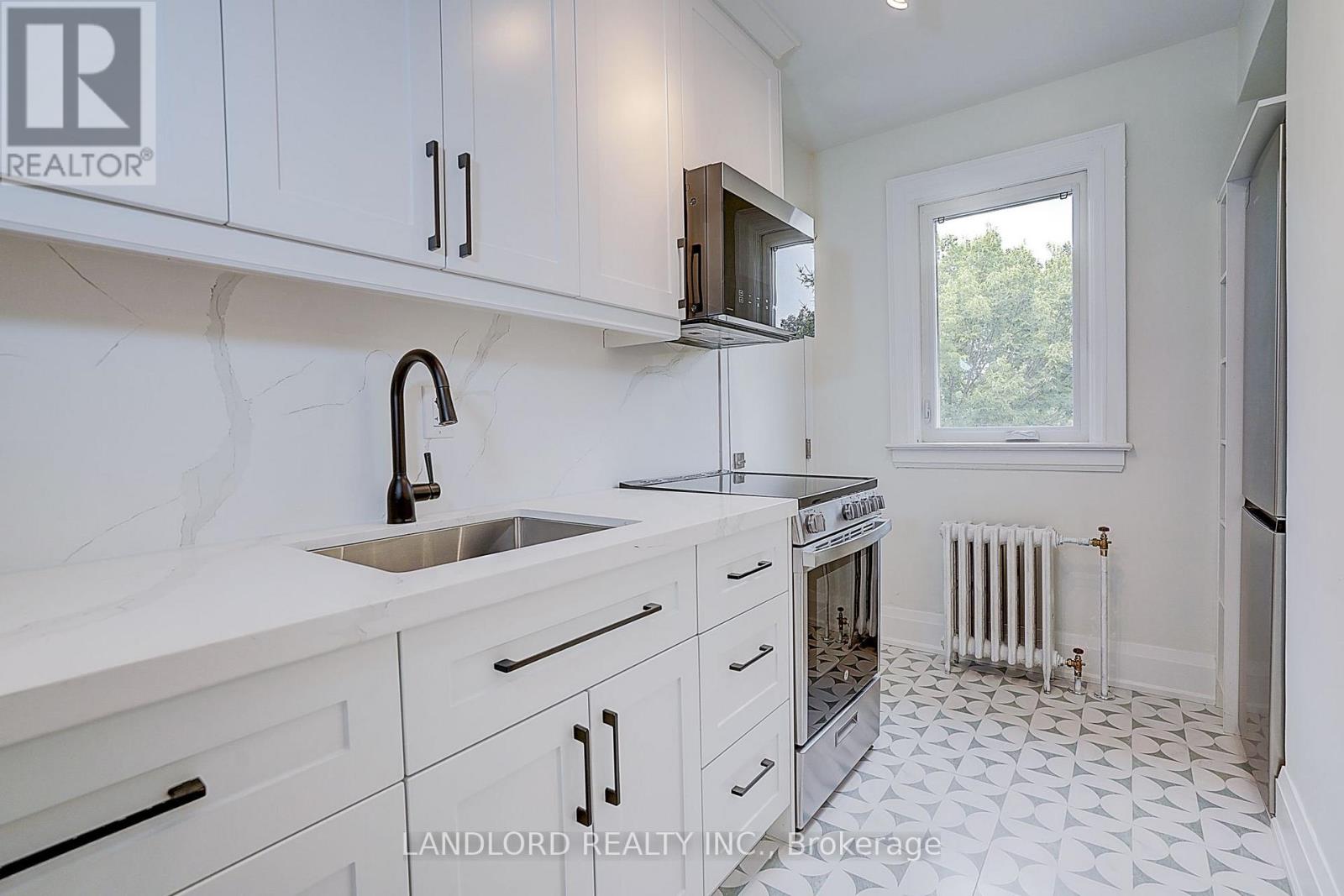 12 - 2520 Bloor Street W, Toronto, Ontario M6S 1R8 - Photo 20 - W13585734