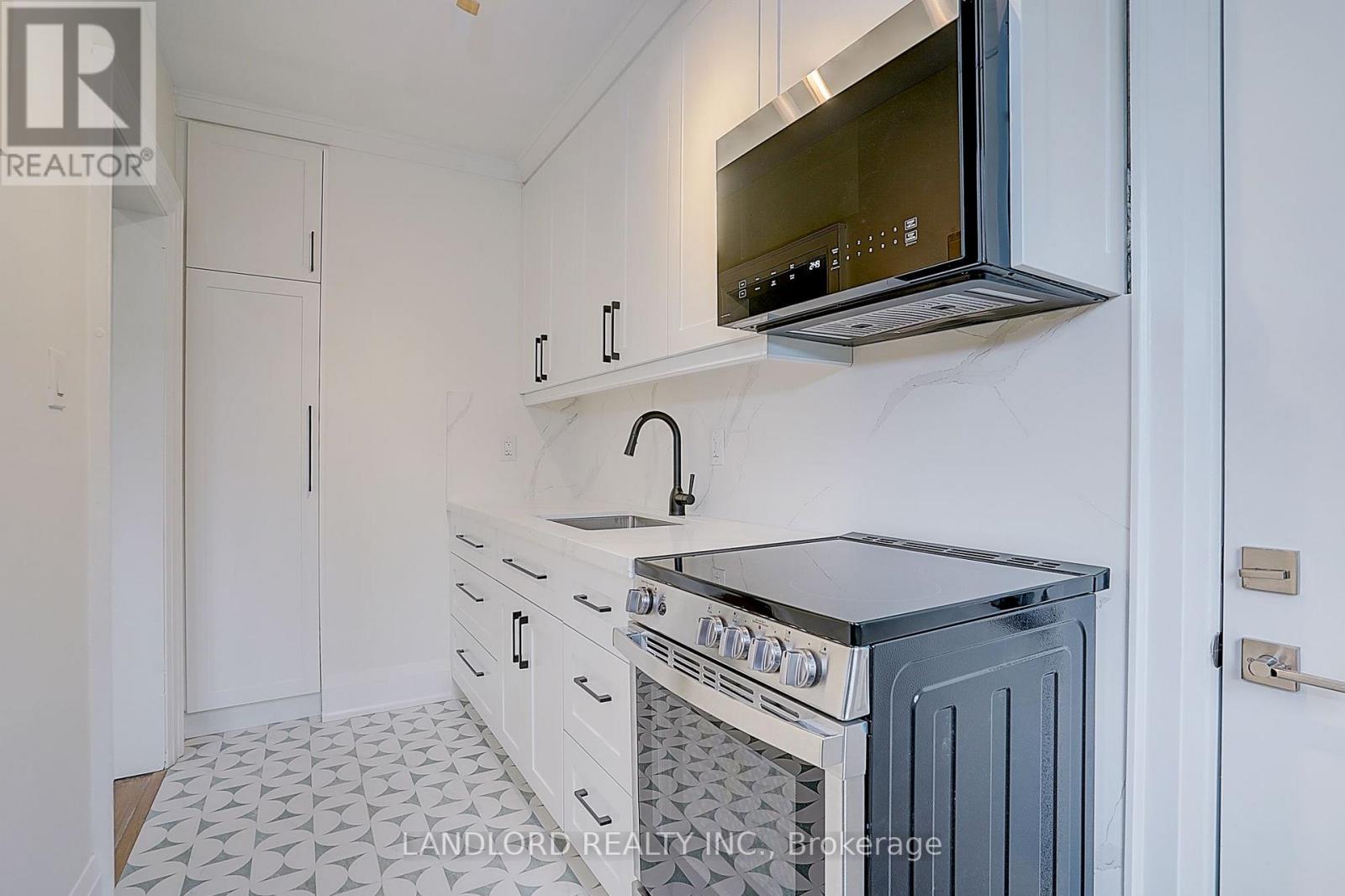 12 - 2520 Bloor Street W, Toronto, Ontario M6S 1R8 - Photo 22 - W13585734