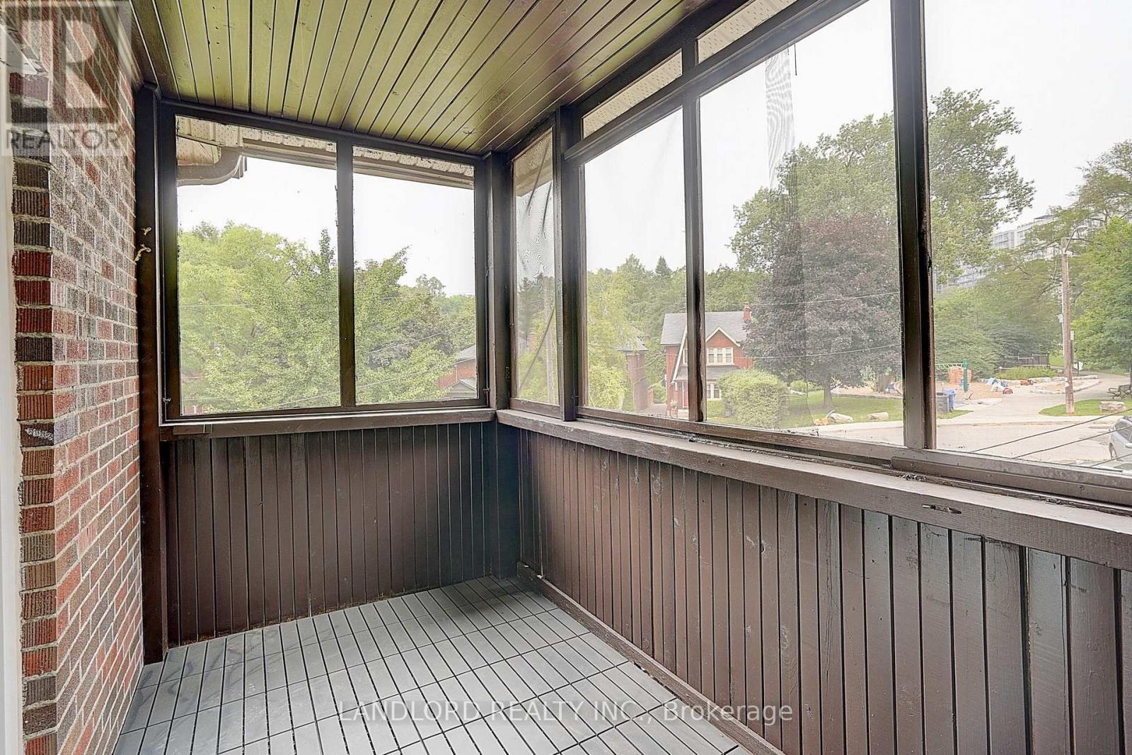 12 - 2520 Bloor Street W, Toronto, Ontario M6S 1R8 - Photo 34 - W13585734