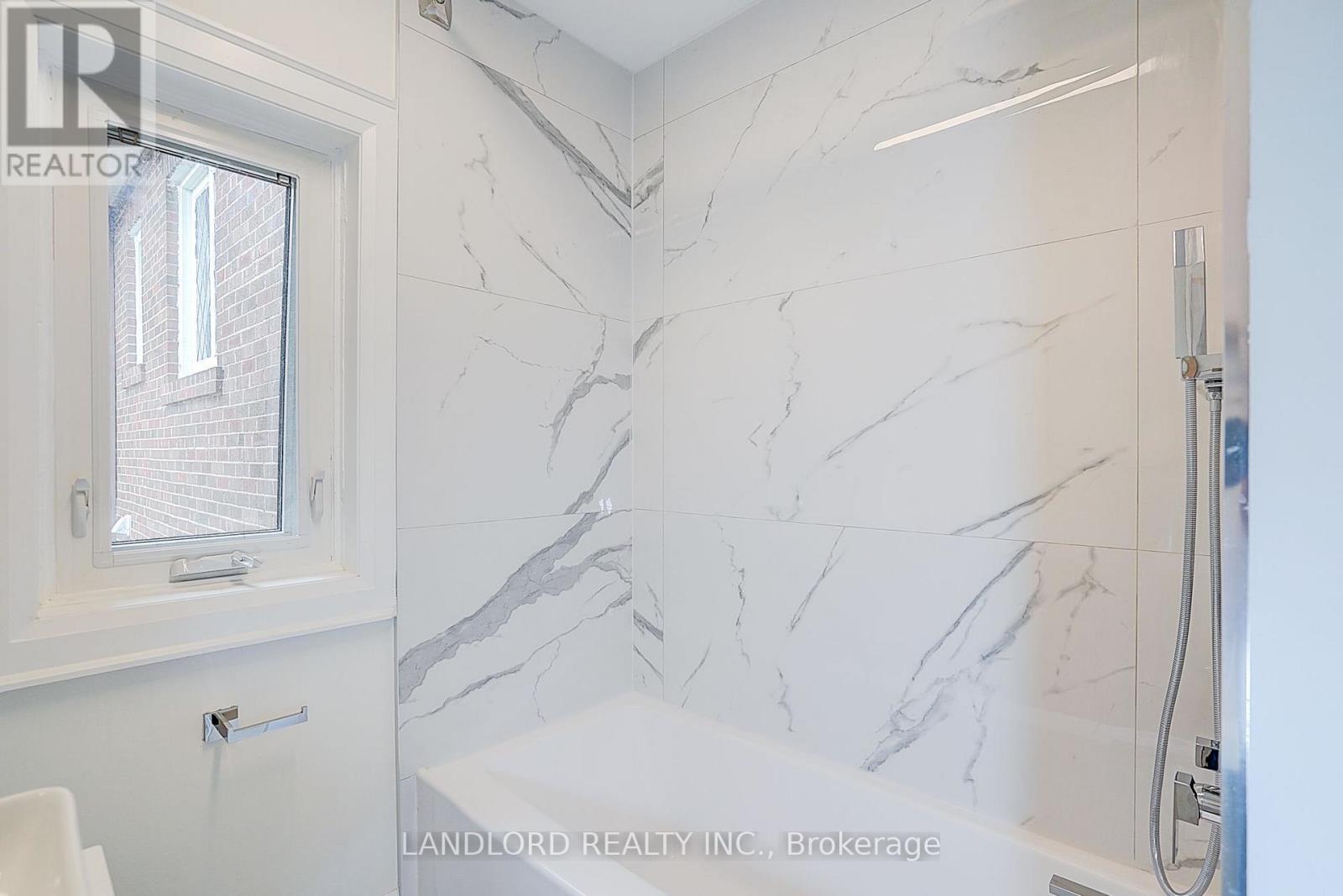 12 - 2520 Bloor Street W, Toronto, Ontario M6S 1R8 - Photo 38 - W13585734