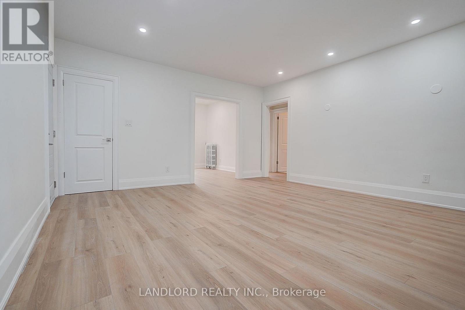 12 - 2520 Bloor Street W, Toronto, Ontario M6S 1R8 - Photo 9 - W13585734