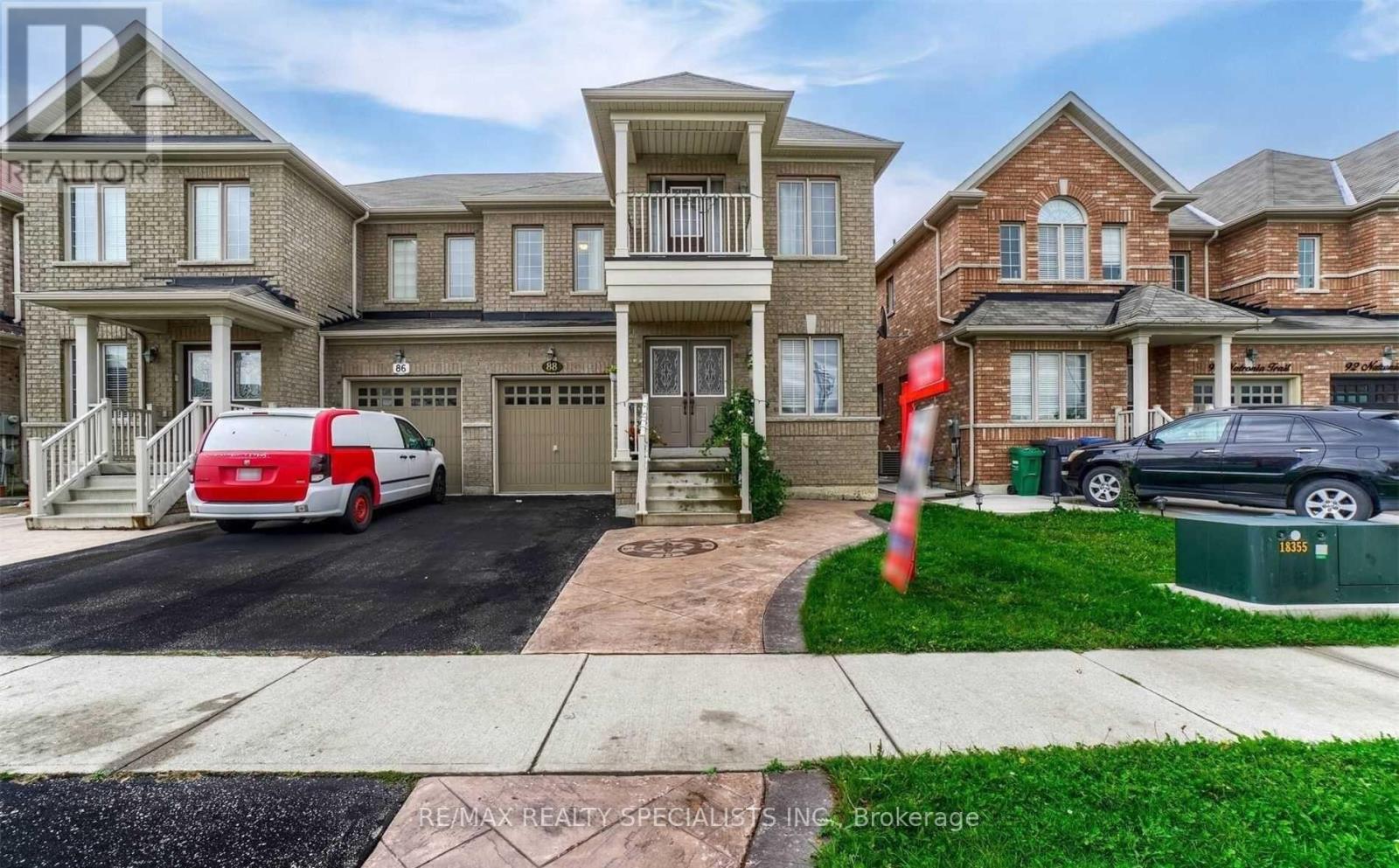 MAIN & 2ND - 88 NATRONIA TRAIL, Brampton (Bram East)