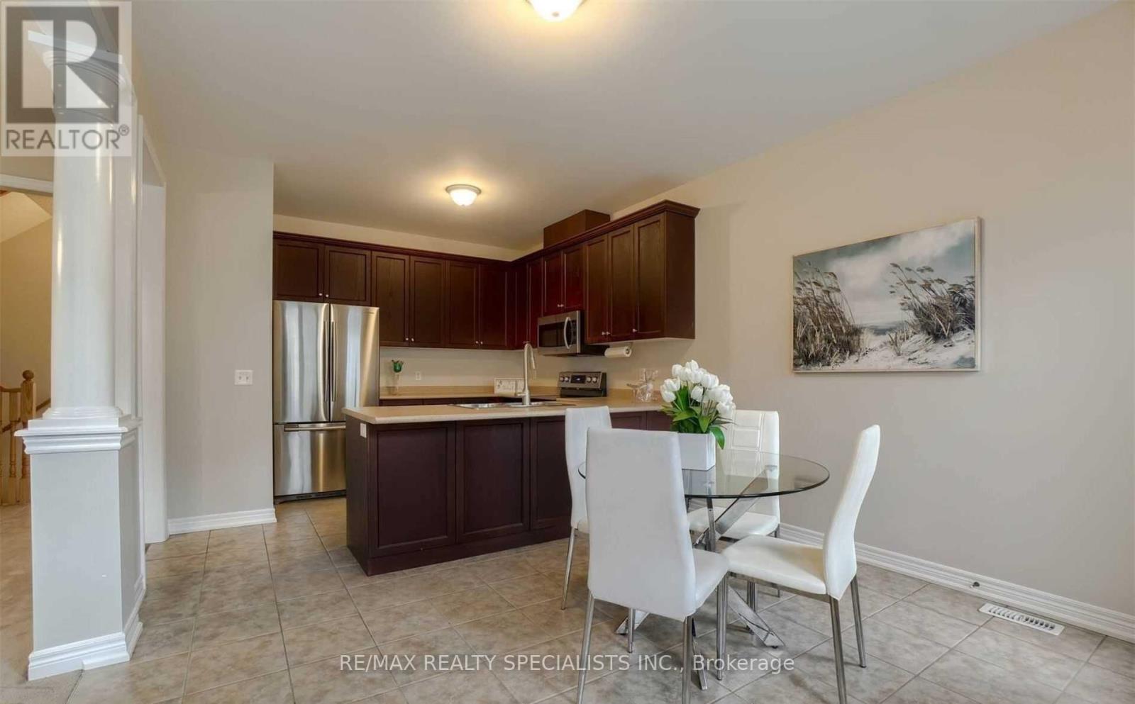 Main & 2nd - 88 Natronia Trail, Brampton, Ontario L6P 3N8 - Photo 14 - W13585750