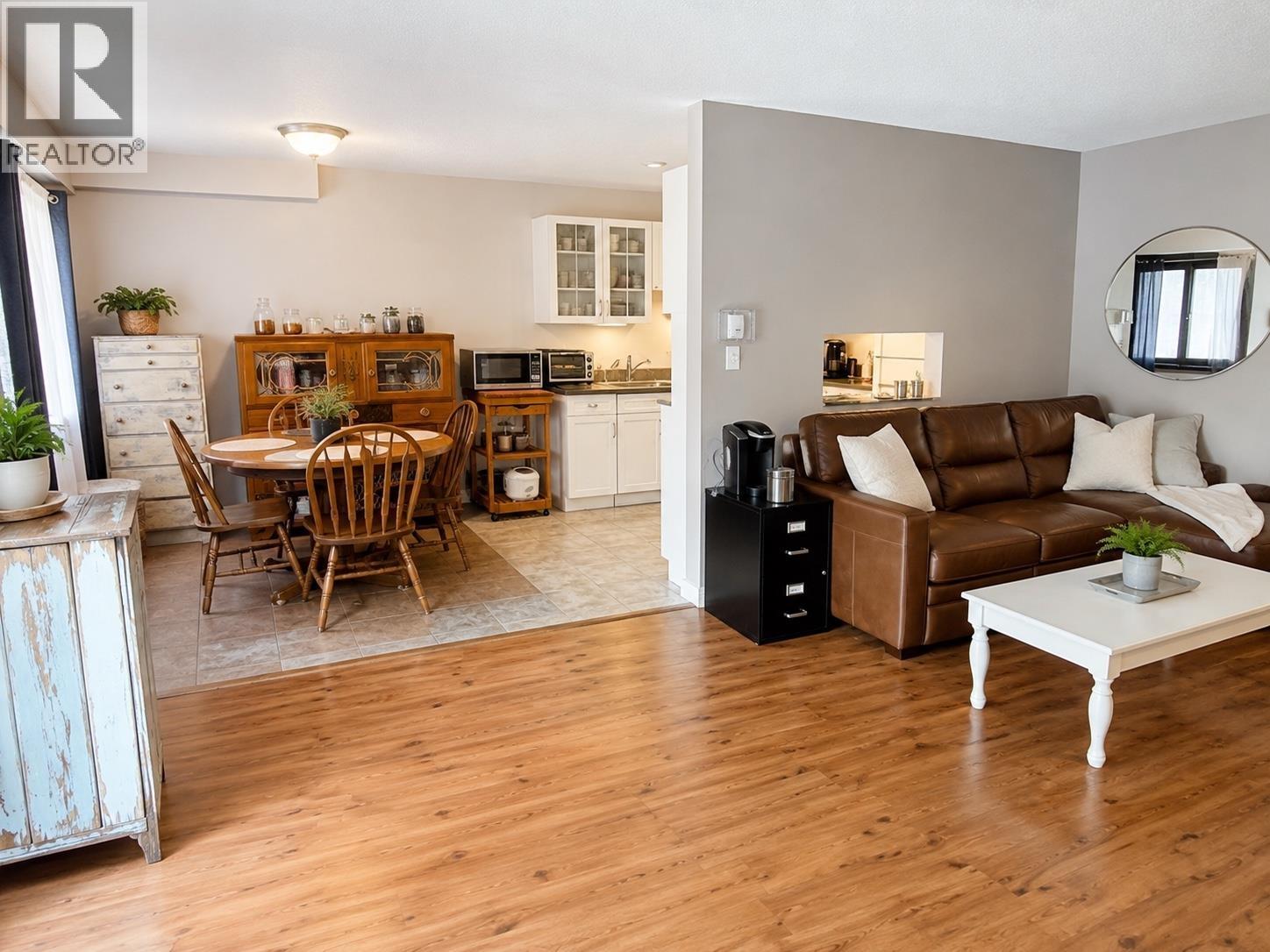 36 882 Premier Street, North Vancouver, British Columbia V7J 2G9 - Photo 6 - R3147821