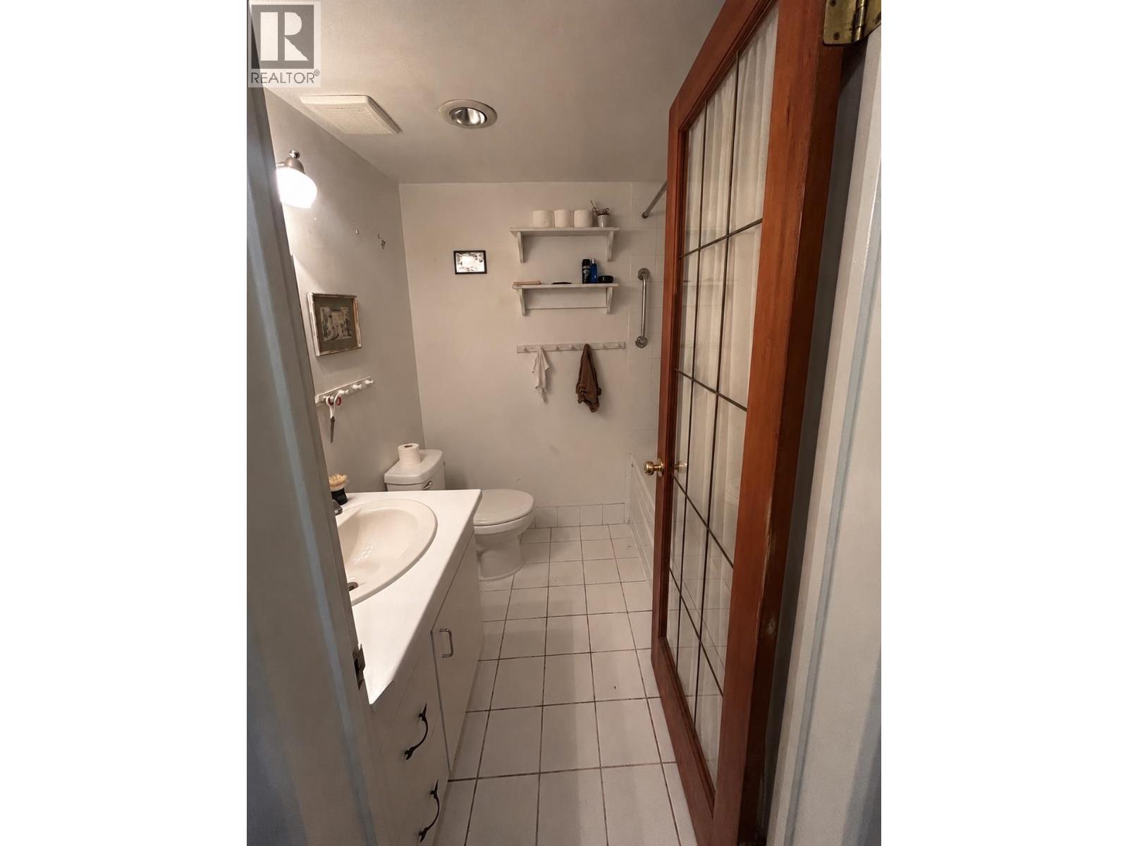 36 882 Premier Street, North Vancouver, British Columbia V7J 2G9 - Photo 13 - R3147821