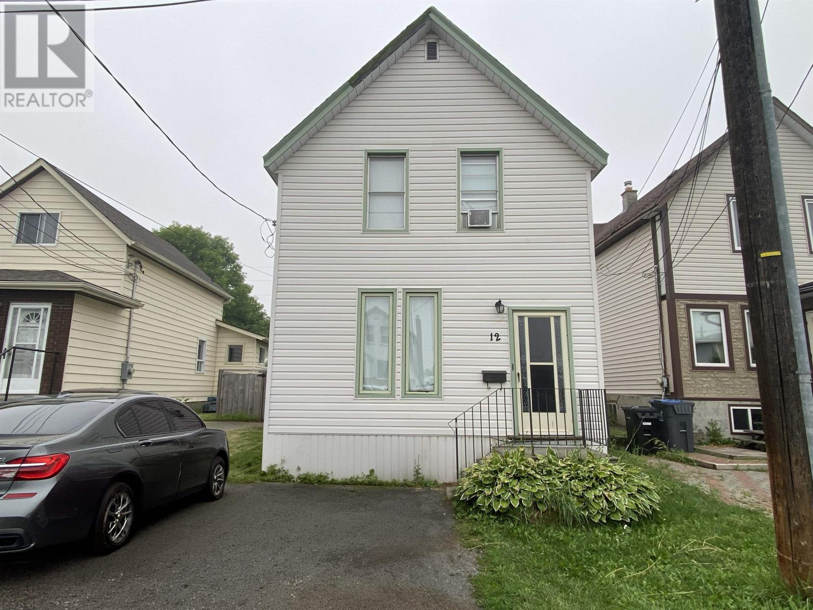 12 Machar Ave, Thunder Bay, Ontario  P7B 2Y3 - Photo 1 - TB2602031