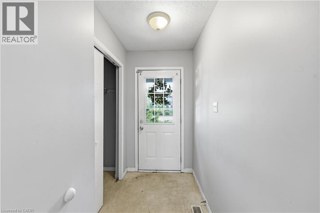 124 Gosling Gardens Unit# 46, Guelph, Ontario N1G 5K6 - Photo 5 - 40849472