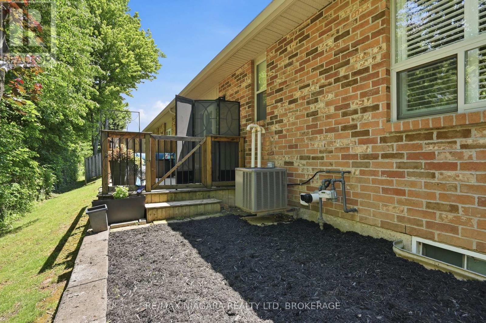 10 - 99 Linwell Road, St. Catharines, Ontario  L2N 1R6 - Photo 41 - X13585858