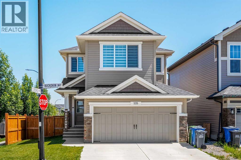 225 Buckskin Way, Cochrane, Alberta  T4C 2R7 - Photo 2 - A2329384