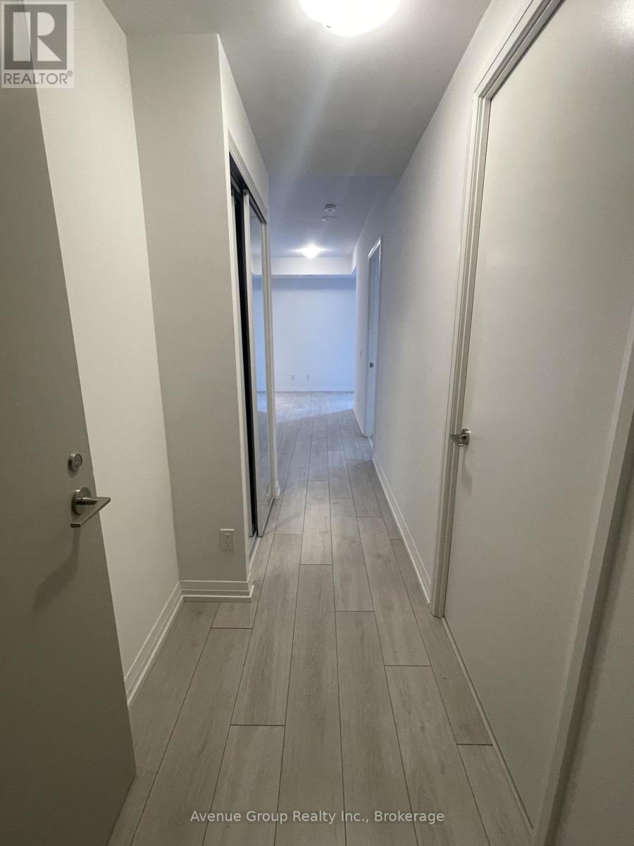 1026 - 400 King Street W, Toronto, Ontario  M5V 0X8 - Photo 2 - C13585846