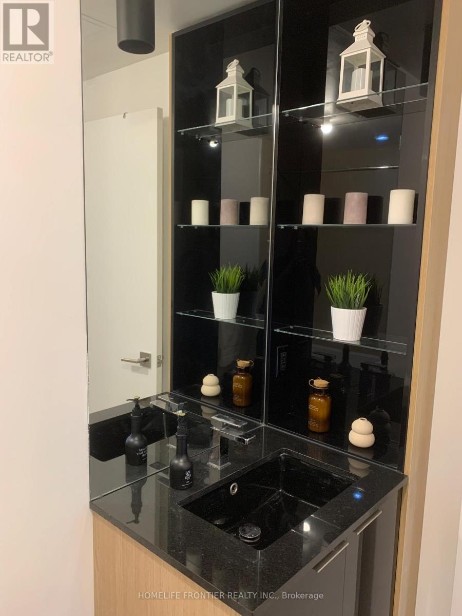 4004 - 70 Temperance Street, Toronto, Ontario M5H 0B1 - Photo 7 - C13585854