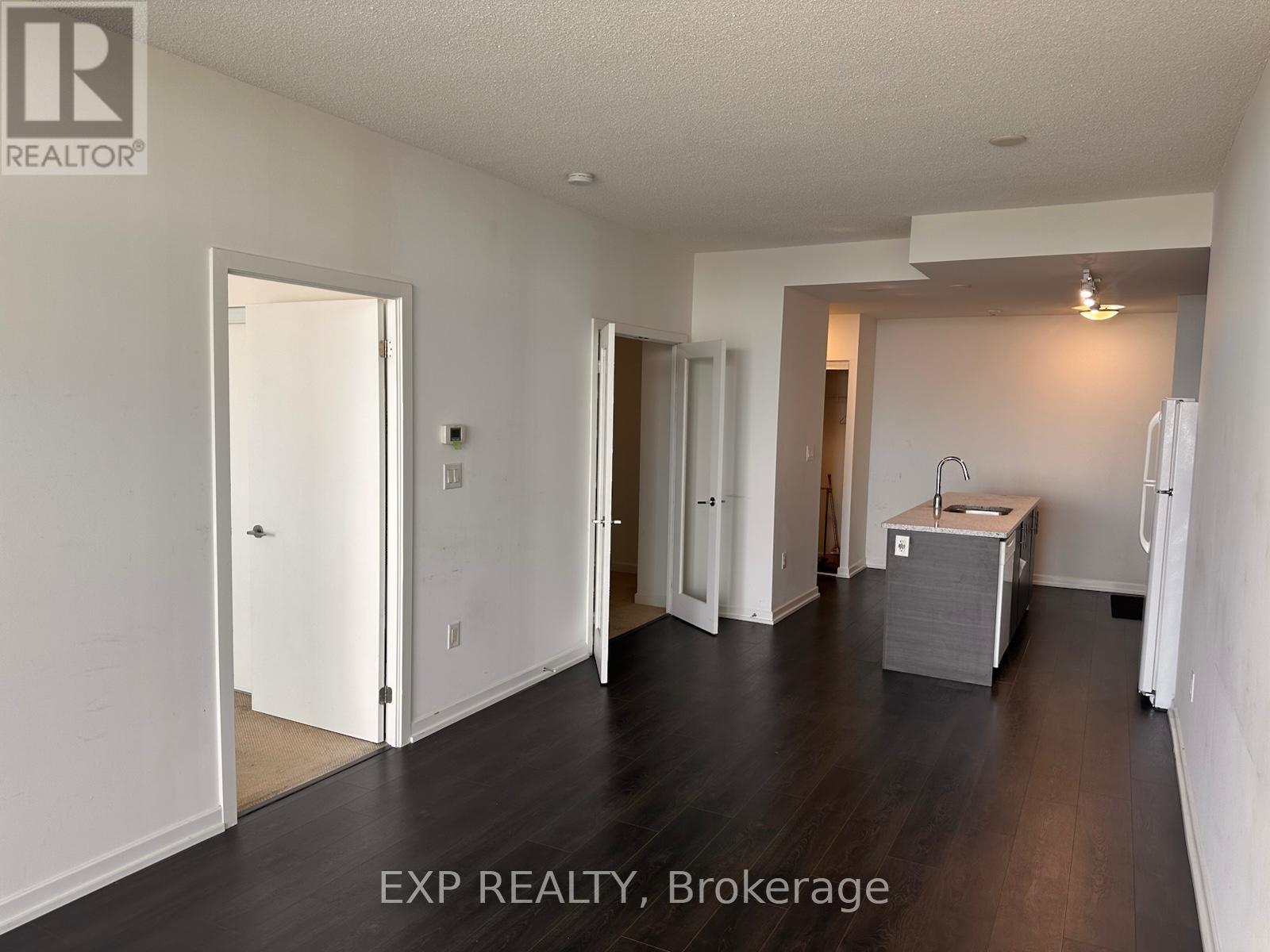 2207 - 70 Forest Manor Road, Toronto, Ontario M2J 0A9 - Photo 2 - C13585892