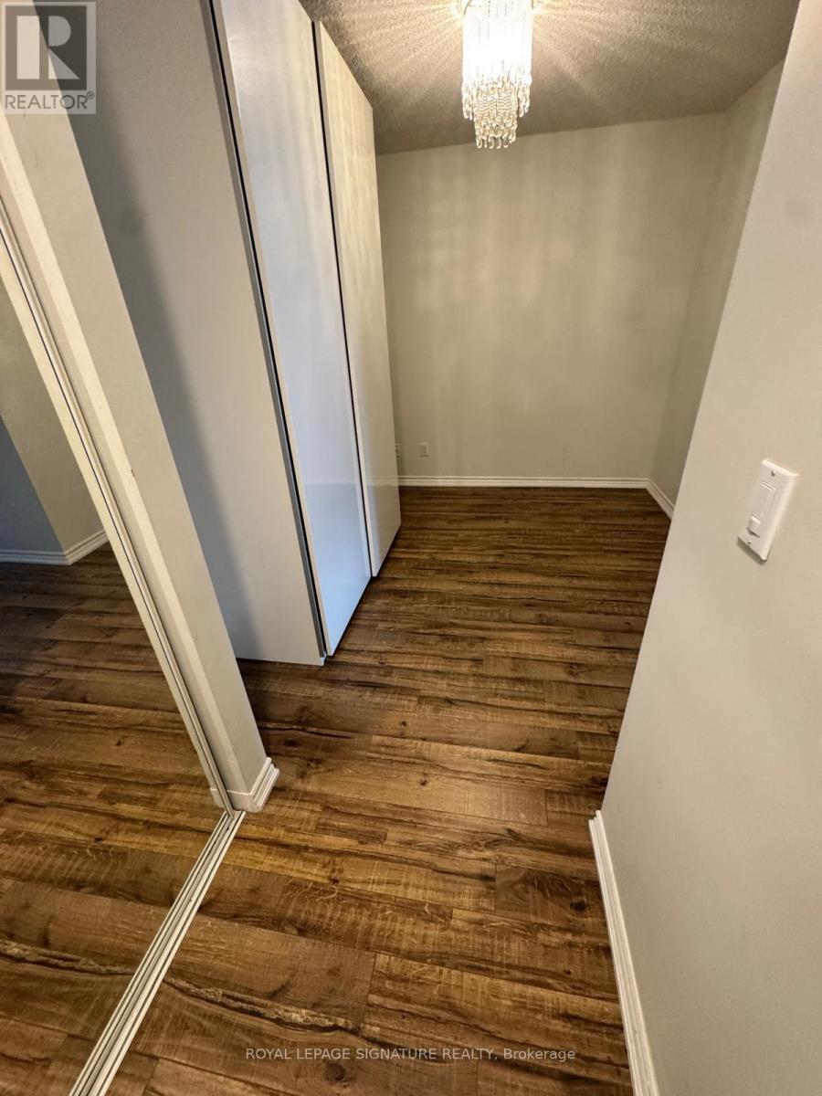 1204 - 761 Bay Street, Toronto, Ontario  M5G 2R2 - Photo 6 - C13585988