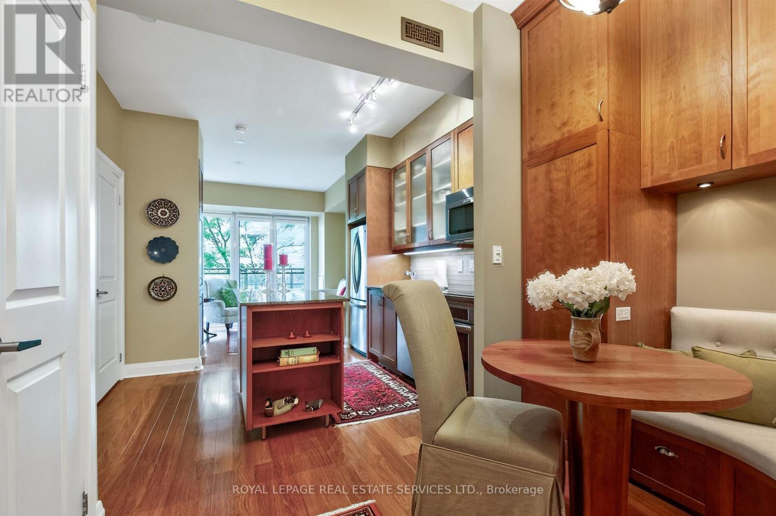 401 - 25 Scrivener Square, Toronto, Ontario M4W 3Y6 - Photo 2 - C13585996