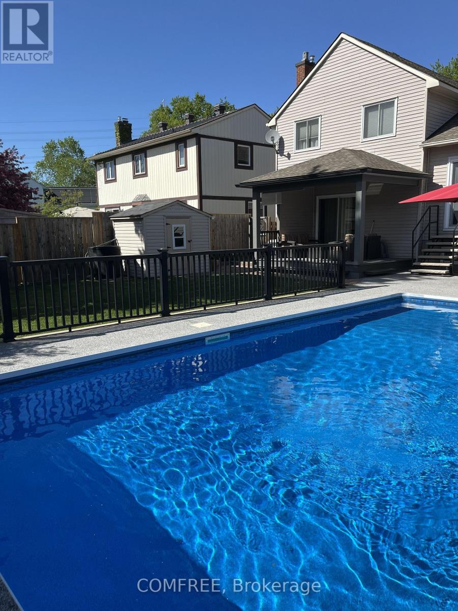 10 Trotting Way, Ottawa, Ontario  K2M 1B2 - Photo 4 - X13585804