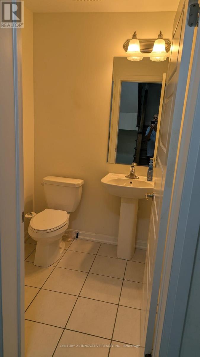 29 Adam Sellers Street E, Markham, Ontario L6B 0R1 - Photo 8 - N13585808