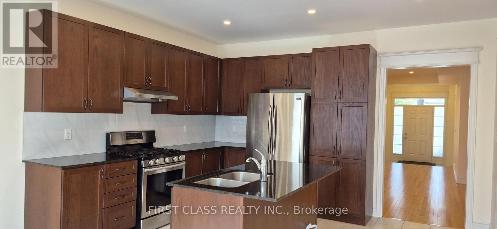 6 Blacksmith Trail, East Gwillimbury, Ontario L9N 0R4 - Photo 4 - N13585936