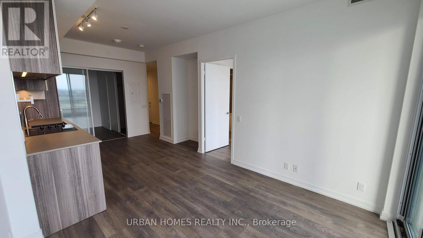 4008 - 898 Portage Parkway, Vaughan, Ontario L4K 0J6 - Photo 4 - N13585976