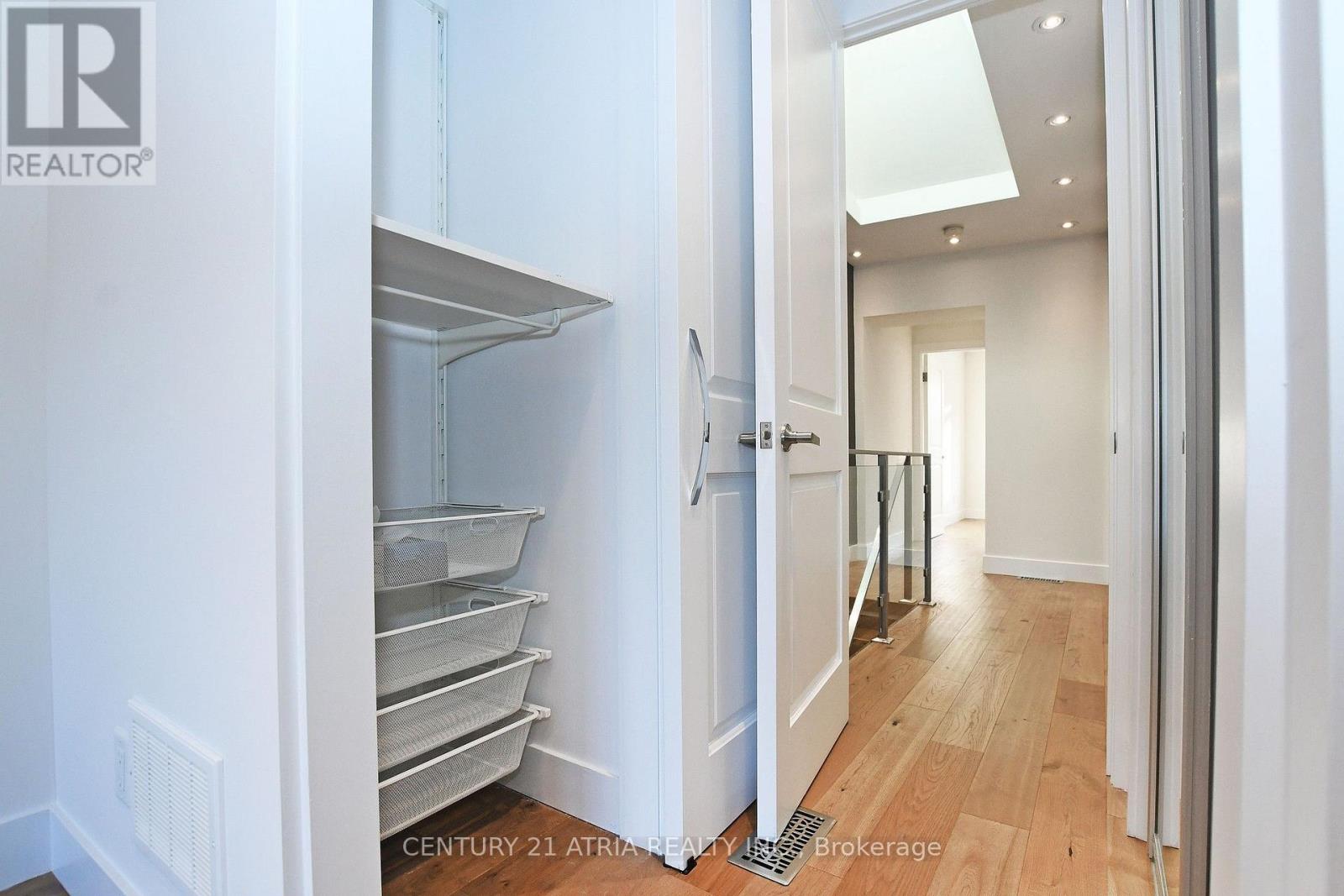 10 Palmerston Avenue, Toronto, Ontario  M6J 2H7 - Photo 32 - C13583902