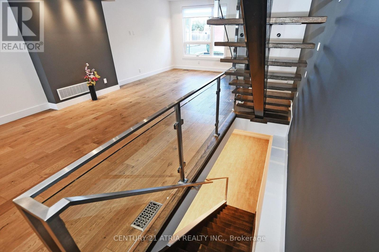 10 Palmerston Avenue, Toronto, Ontario  M6J 2H7 - Photo 42 - C13583902