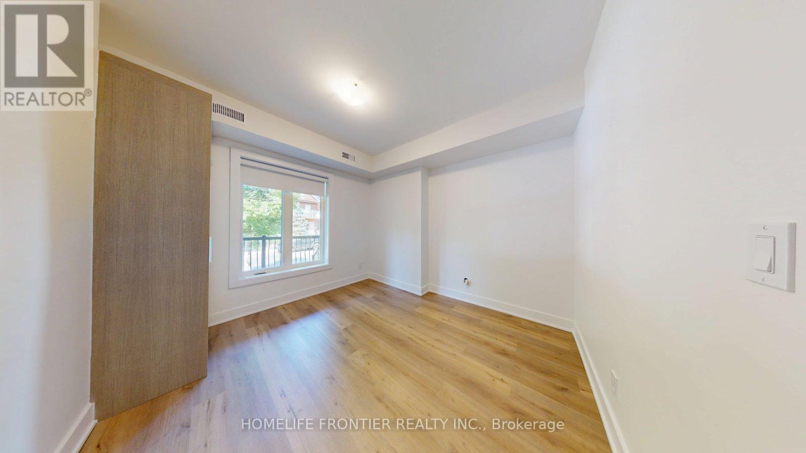 2 (Main Floor) - 231 Symington Avenue, Toronto, Ontario  M6P 3W5 - Photo 12 - W13585824