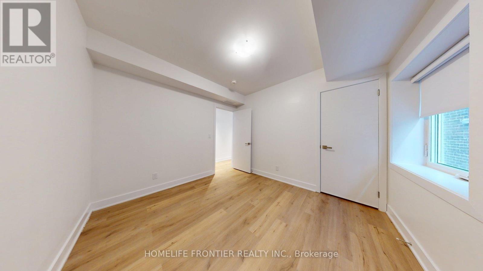 2 (Main Floor) - 231 Symington Avenue, Toronto, Ontario  M6P 3W5 - Photo 8 - W13585824