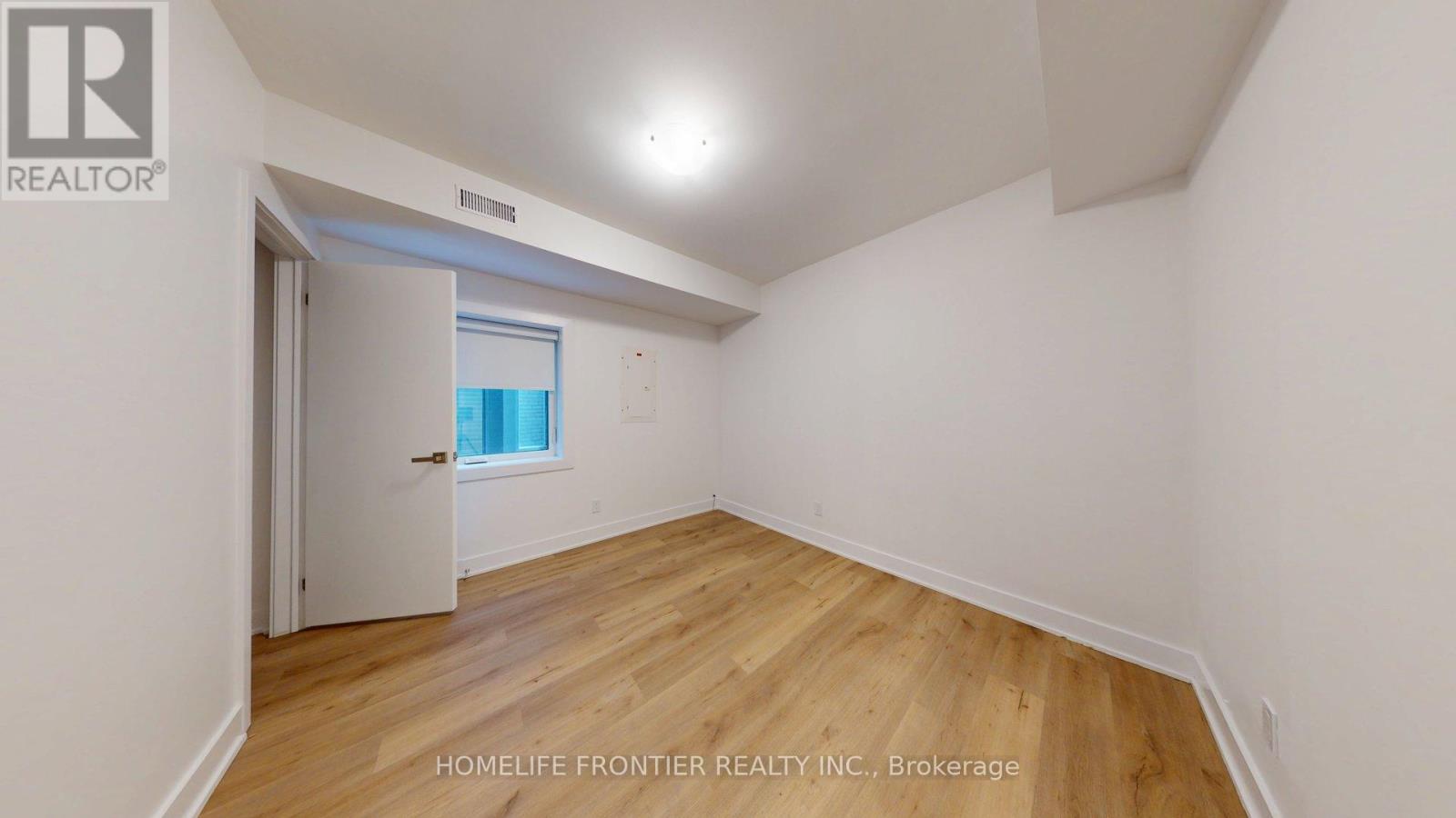 2 (Main Floor) - 231 Symington Avenue, Toronto, Ontario  M6P 3W5 - Photo 9 - W13585824