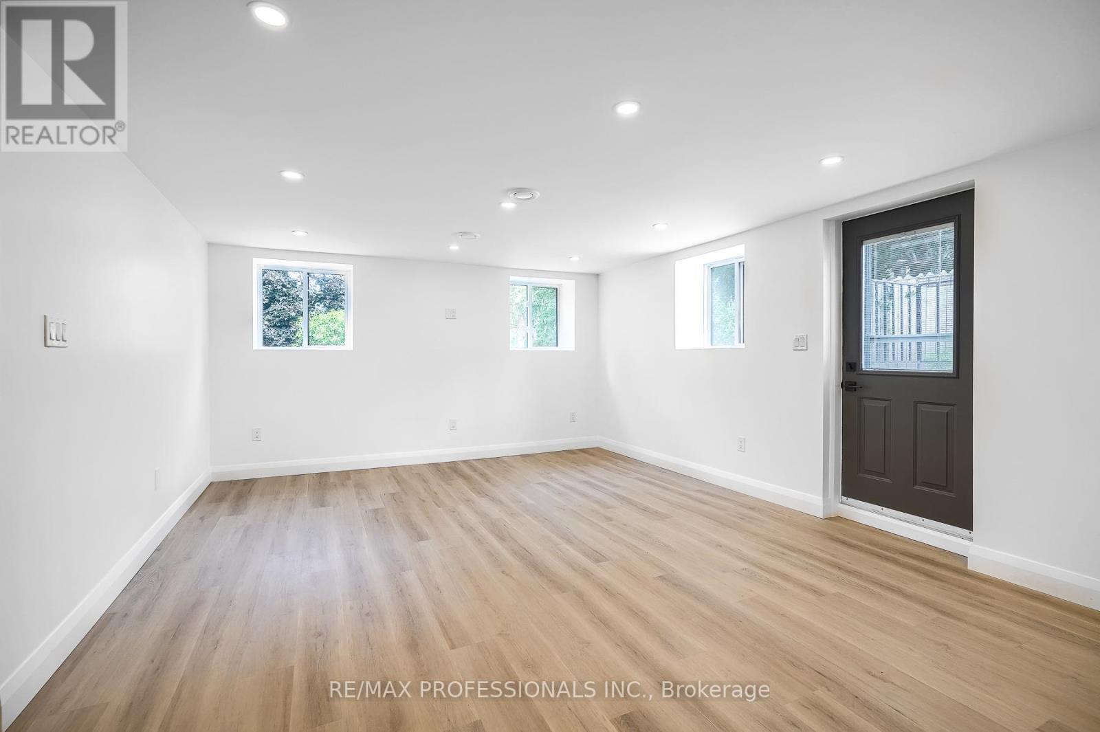 1481 Jefferson Road, Burlington, Ontario  L7P 2C7 - Photo 28 - W13585826