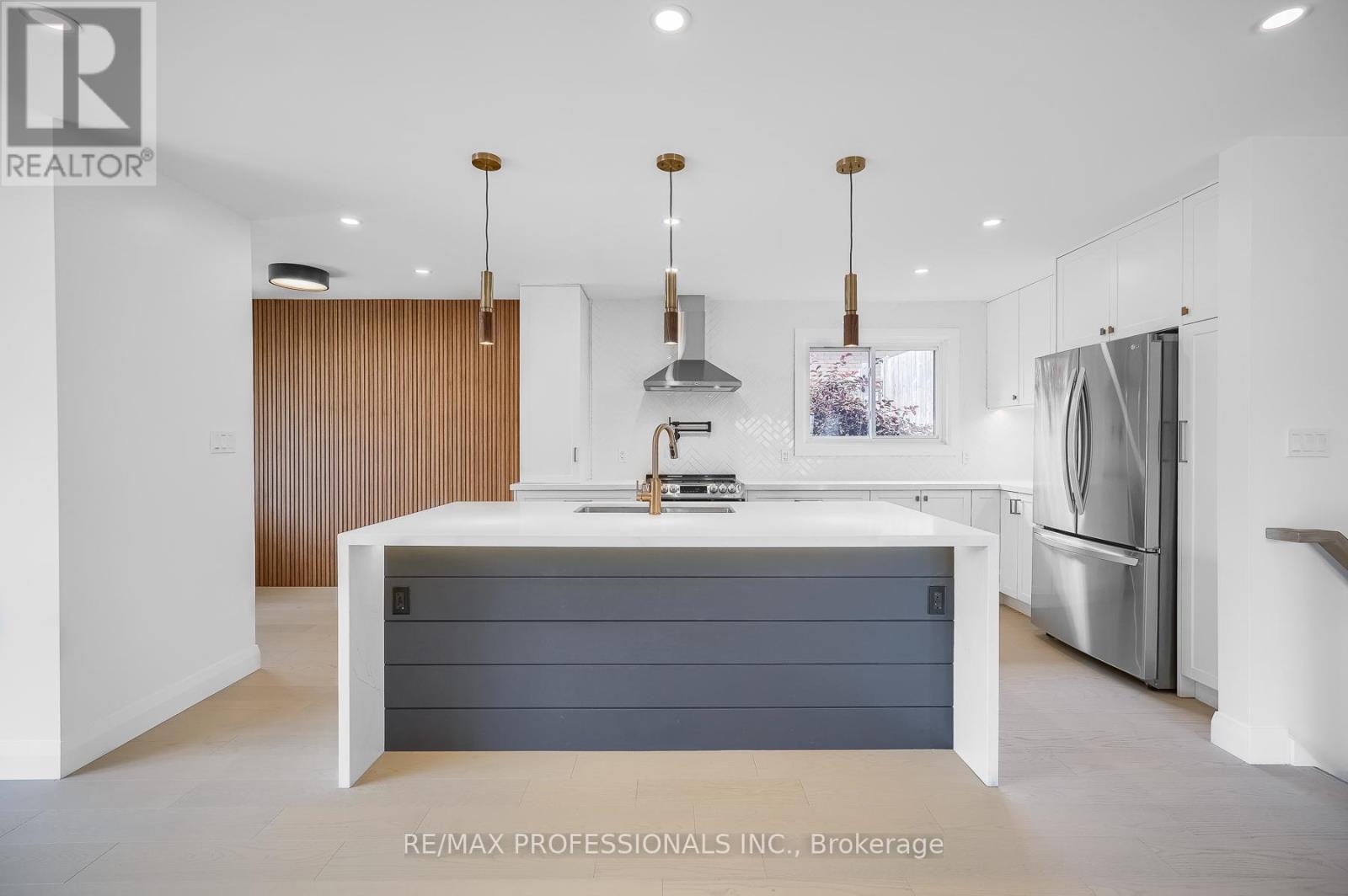 1481 Jefferson Road, Burlington, Ontario  L7P 2C7 - Photo 4 - W13585826