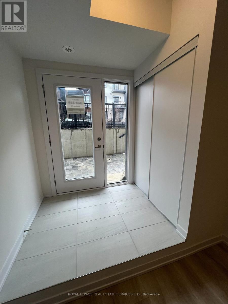 P35 - 25 Palace Street, Kitchener, Ontario  N2E 0L3 - Photo 2 - X13585786