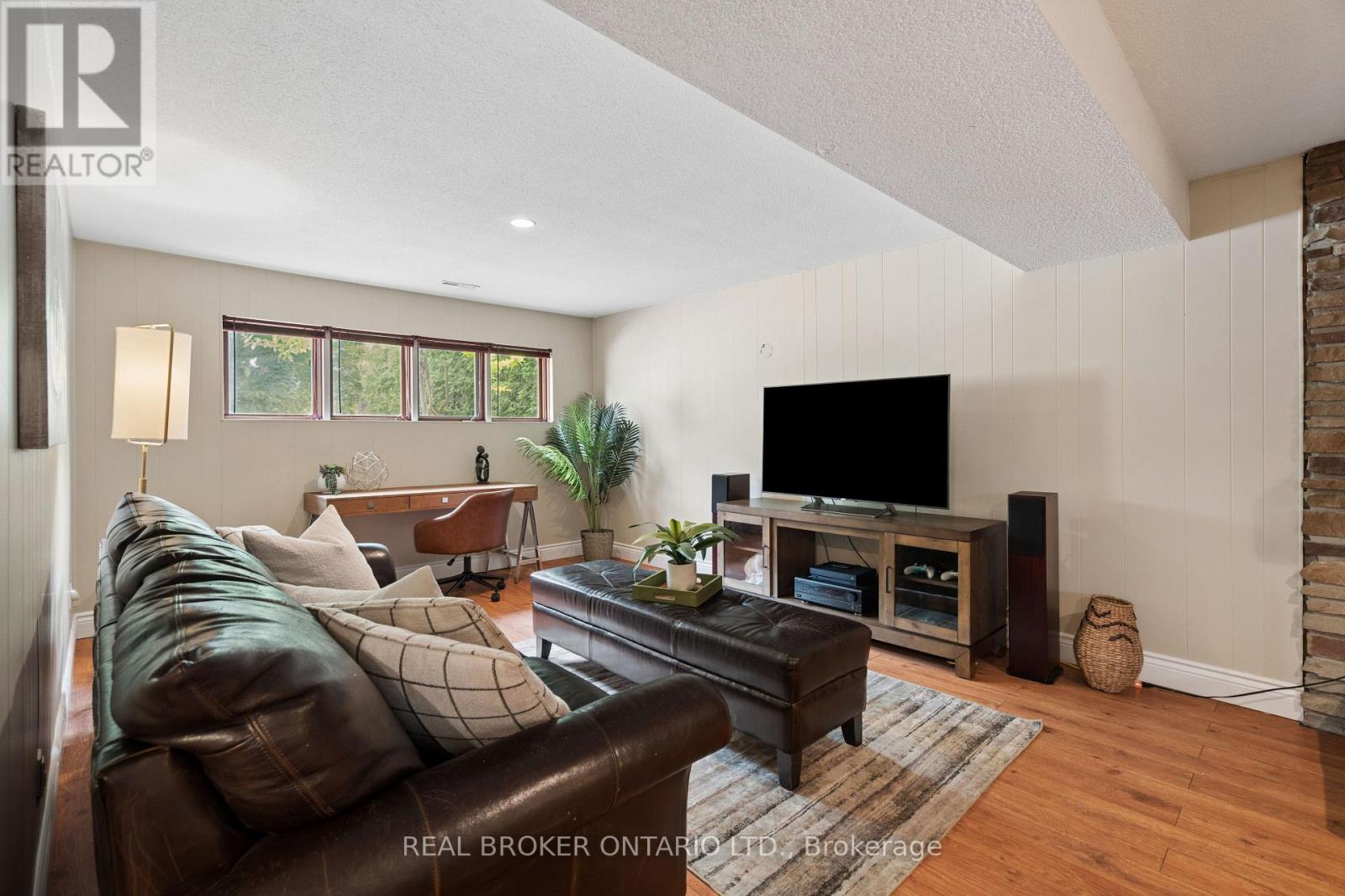 254 Southwood Drive, Kitchener, Ontario  N2E 2B1 - Photo 29 - X13585850