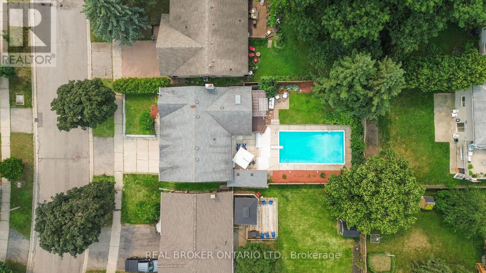 254 Southwood Drive, Kitchener, Ontario  N2E 2B1 - Photo 50 - X13585850