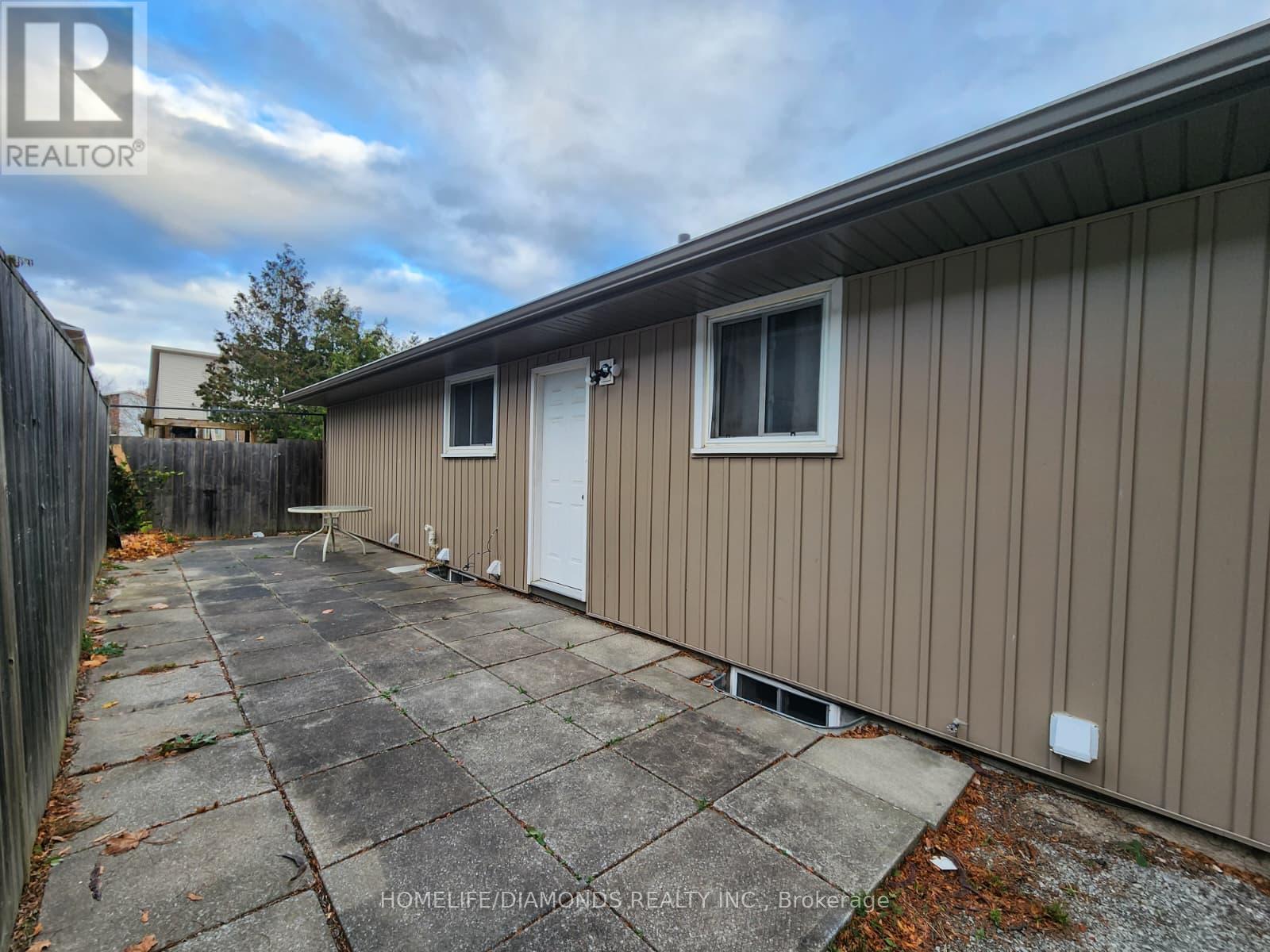Upper - 5 Calcott Court, Thorold, Ontario  L2V 4J9 - Photo 17 - X13585866