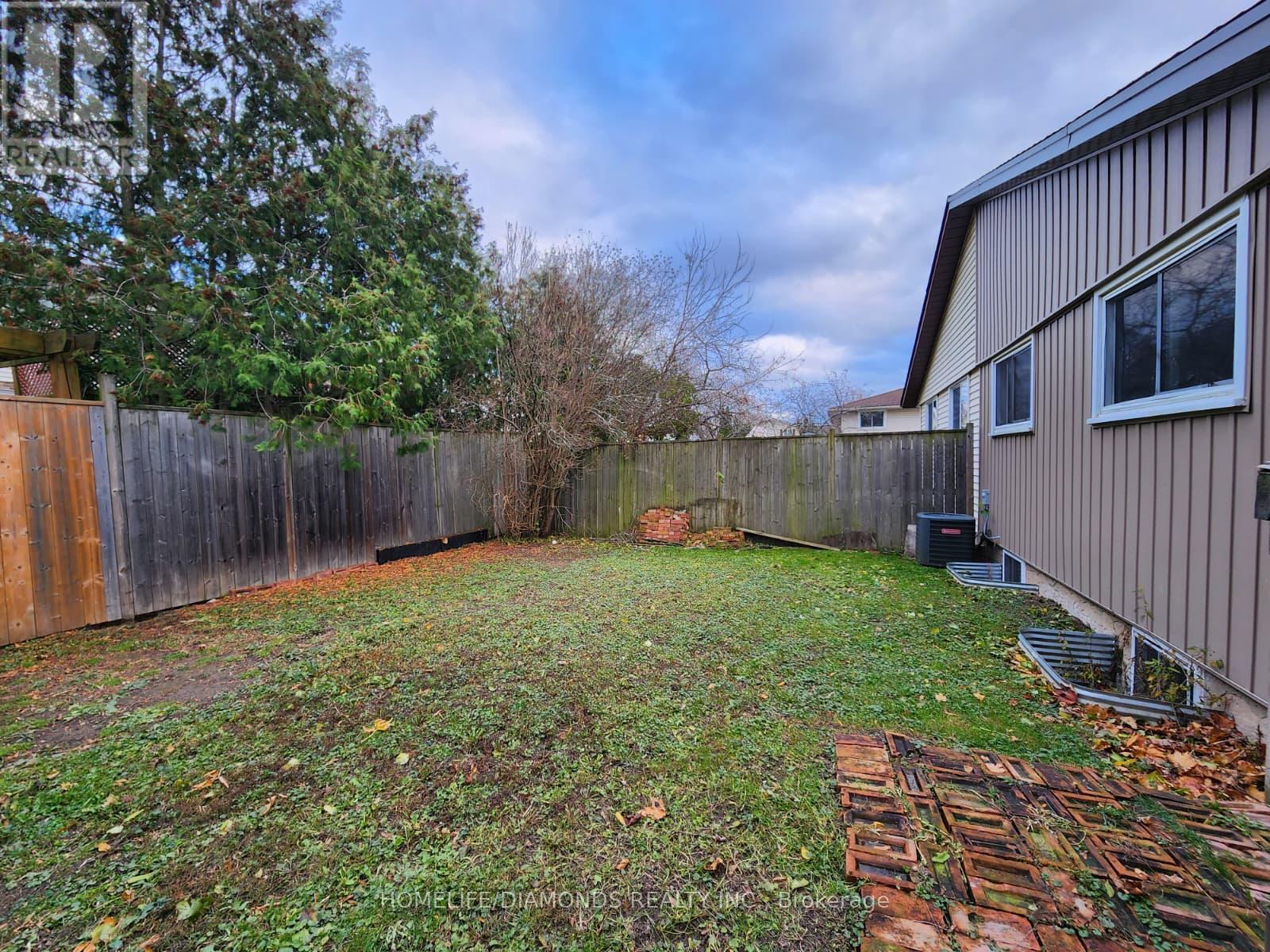 Upper - 5 Calcott Court, Thorold, Ontario  L2V 4J9 - Photo 18 - X13585866