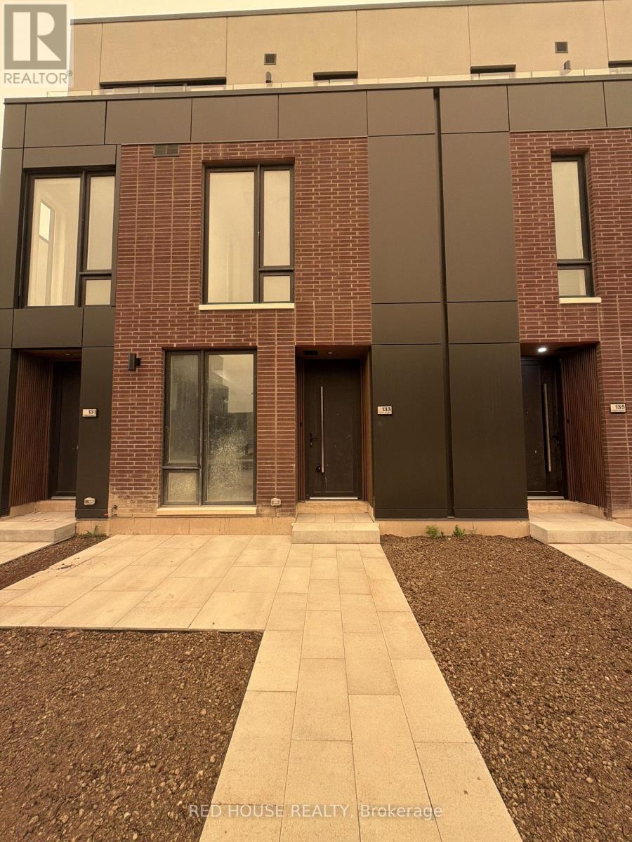 133 EVERETT COMMON, St. Catharines, Ontario