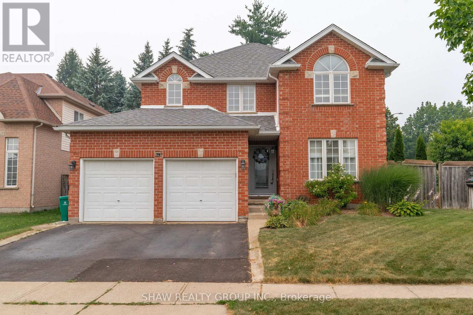 79 Beaverbrook Crescent, Cambridge, Ontario  N1P 1H1 - Photo 2 - X13585952