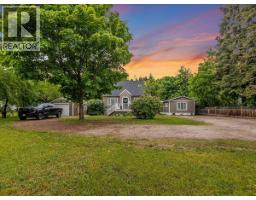 2116 Columbia Avenue, Castlegar, British Columbia
