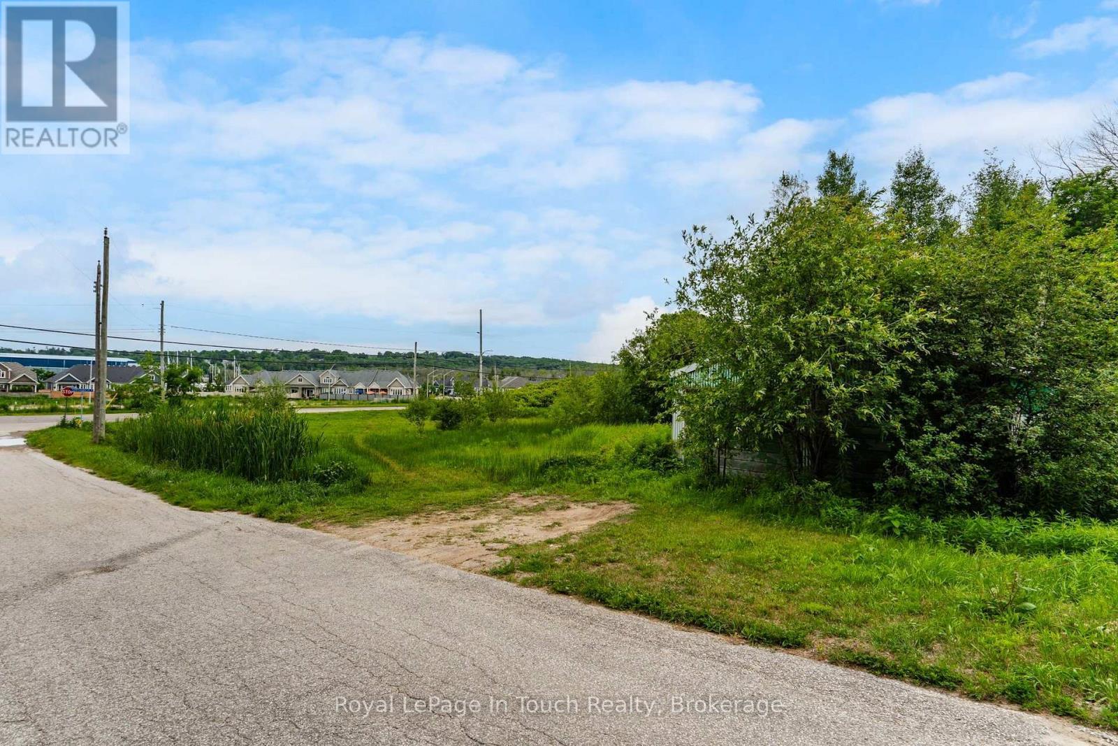 204 Gianetto Drive, Midland, Ontario  L4R 5J4 - Photo 13 - S12628254