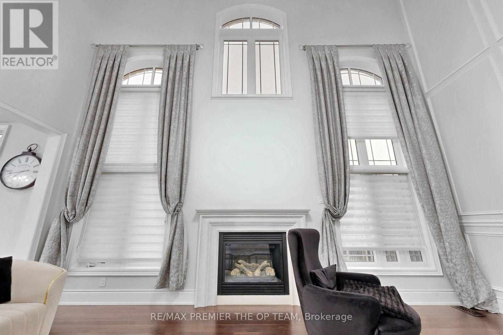 Upper - 60 Chesney Crescent, Vaughan, Ontario L4H 4A5 - Photo 20 - N13579208