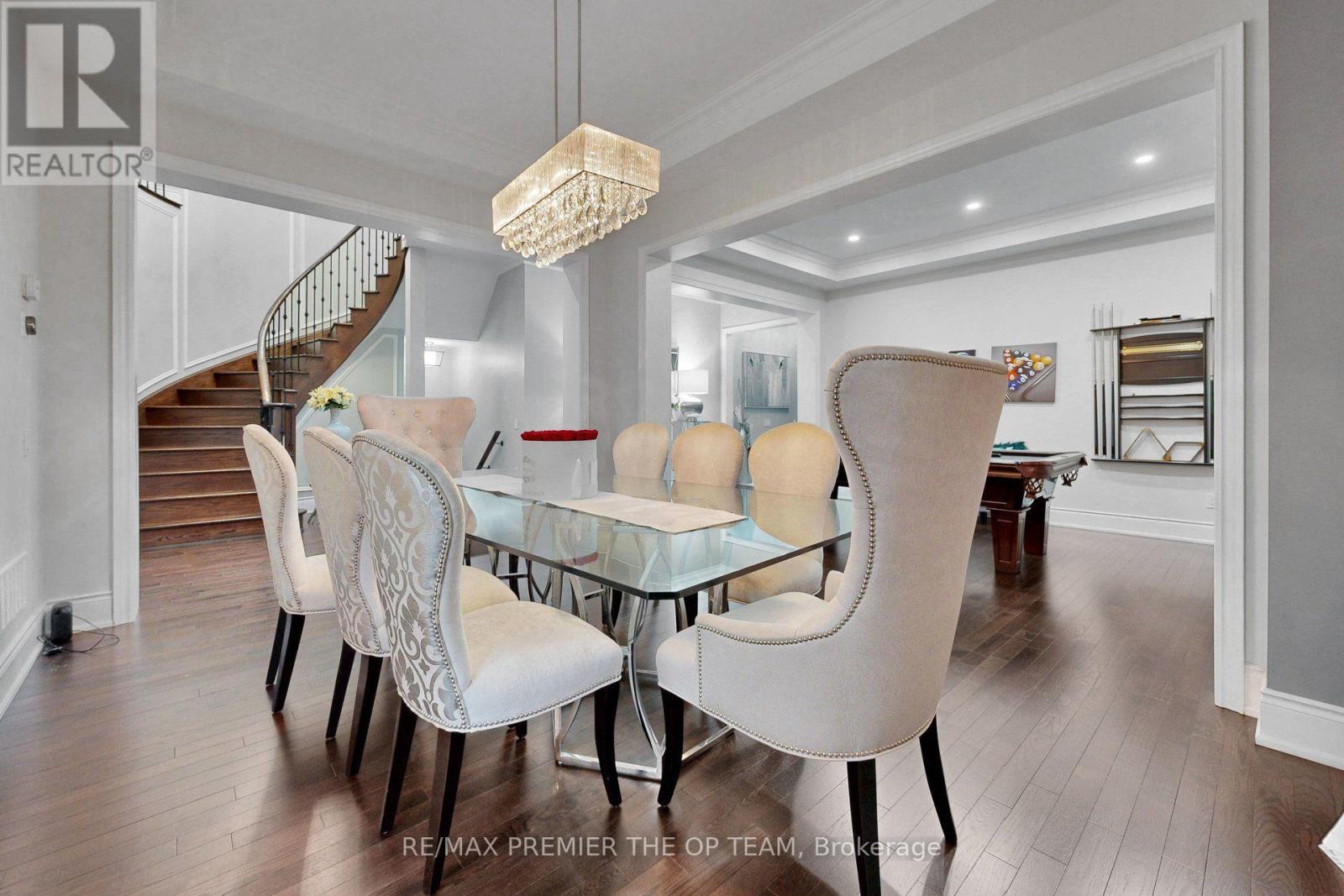 Upper - 60 Chesney Crescent, Vaughan, Ontario L4H 4A5 - Photo 9 - N13579208