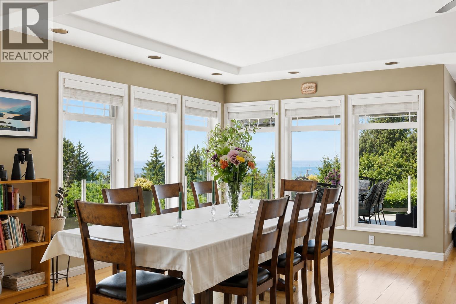4827 Bluegrouse Drive, Sechelt, British Columbia  V7Z 0E9 - Photo 10 - R3148106
