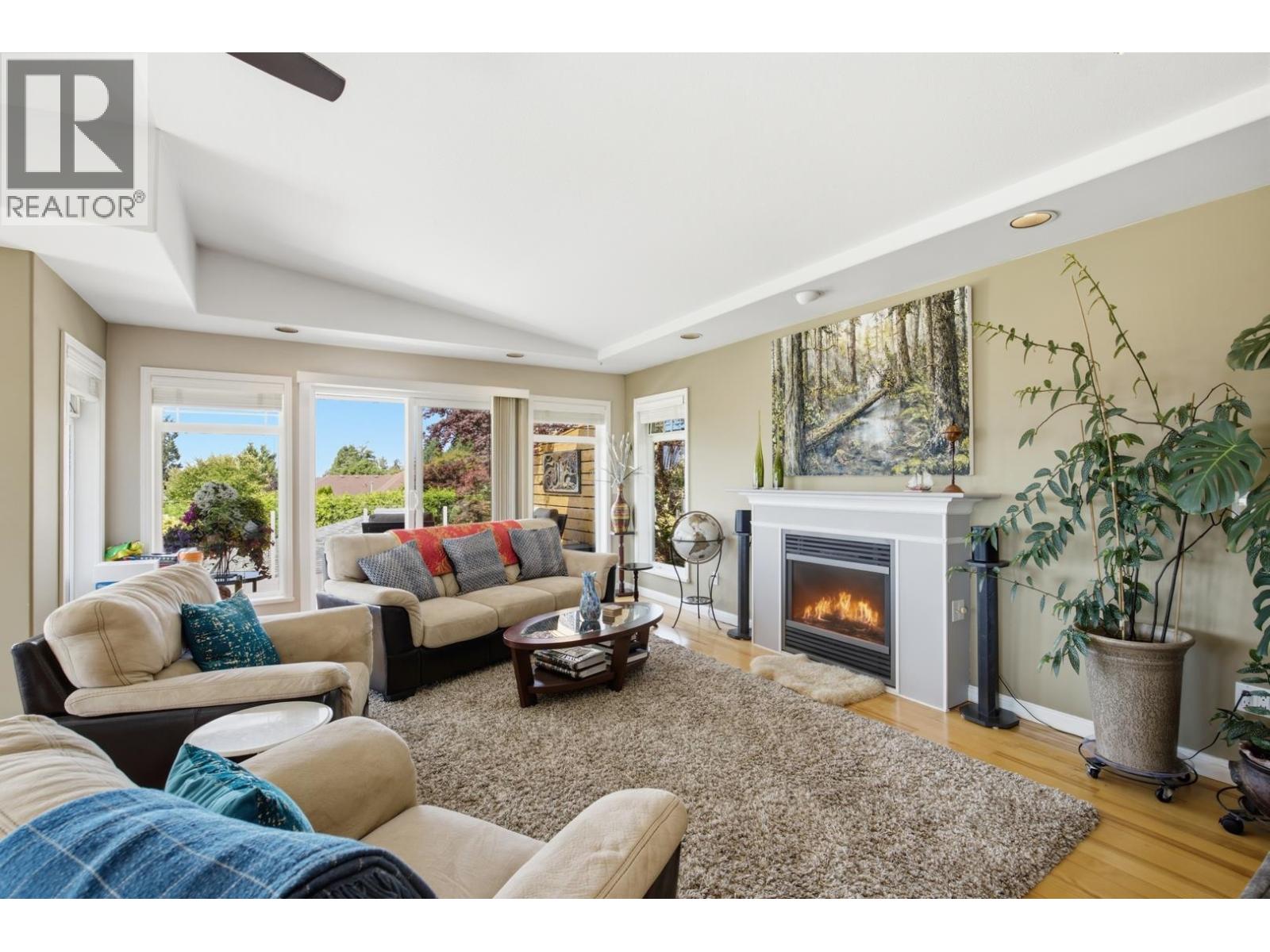 4827 Bluegrouse Drive, Sechelt, British Columbia  V7Z 0E9 - Photo 12 - R3148106