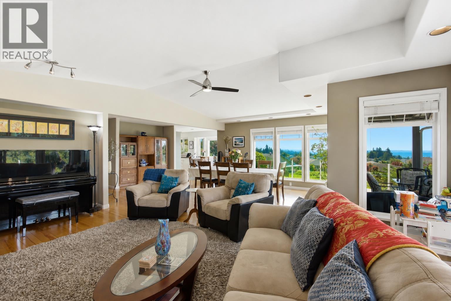 4827 Bluegrouse Drive, Sechelt, British Columbia  V7Z 0E9 - Photo 13 - R3148106