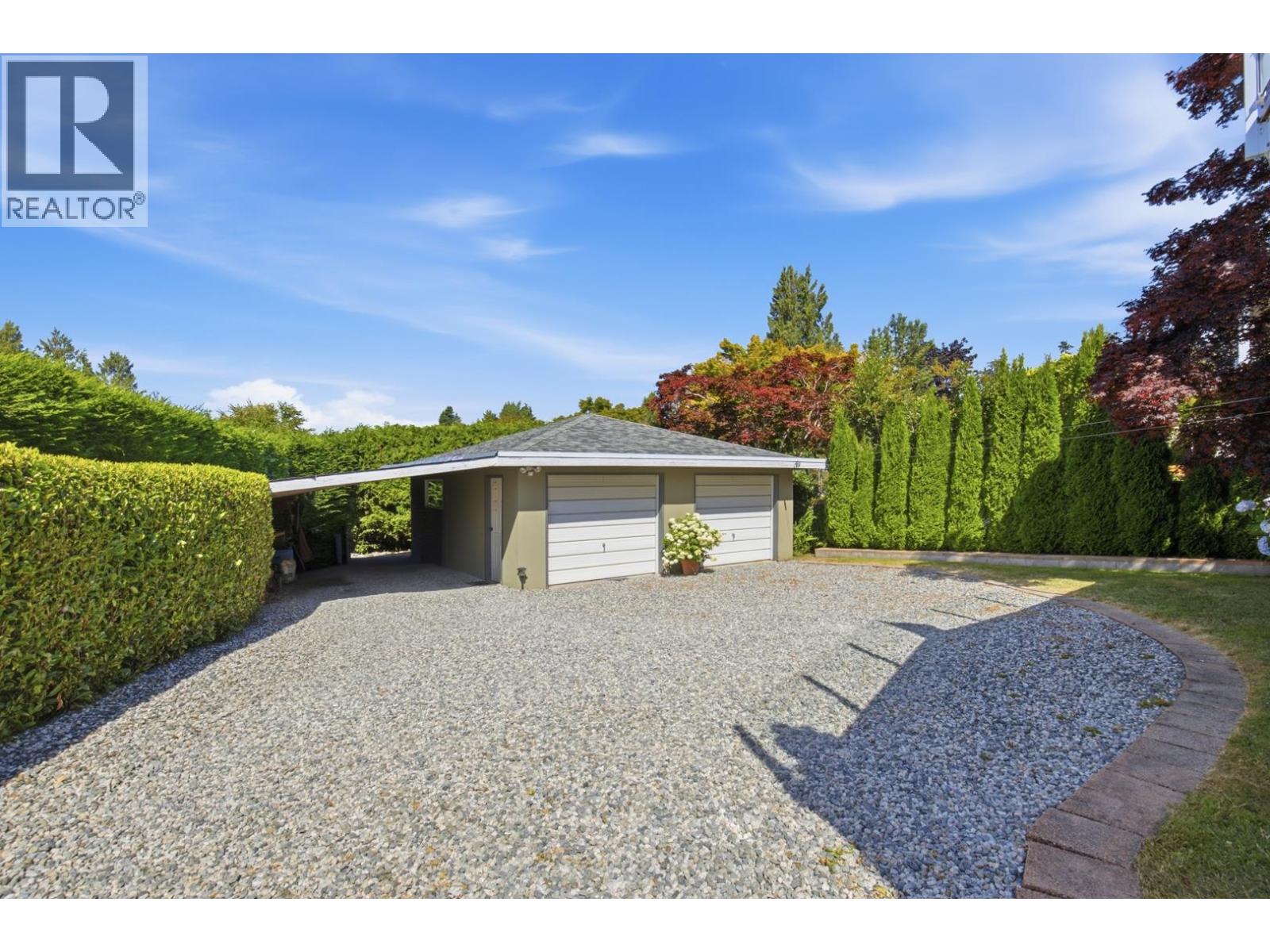 4827 Bluegrouse Drive, Sechelt, British Columbia  V7Z 0E9 - Photo 36 - R3148106