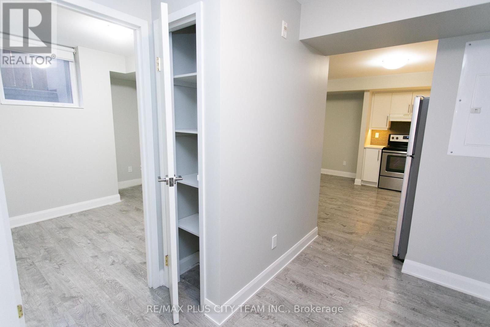 L03 - 686 Bathurst Street, Toronto, Ontario  M5S 2R3 - Photo 5 - C13586044