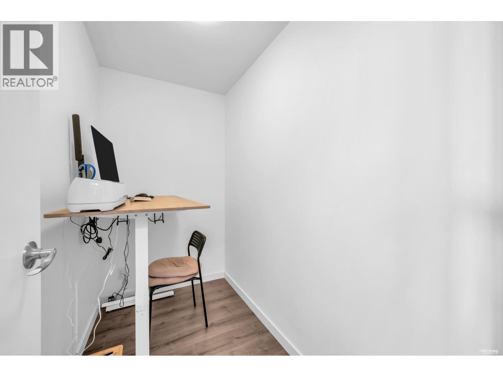 1705 1155 Seymour Street, Vancouver, British Columbia  V6B 1K2 - Photo 23 - R3148042