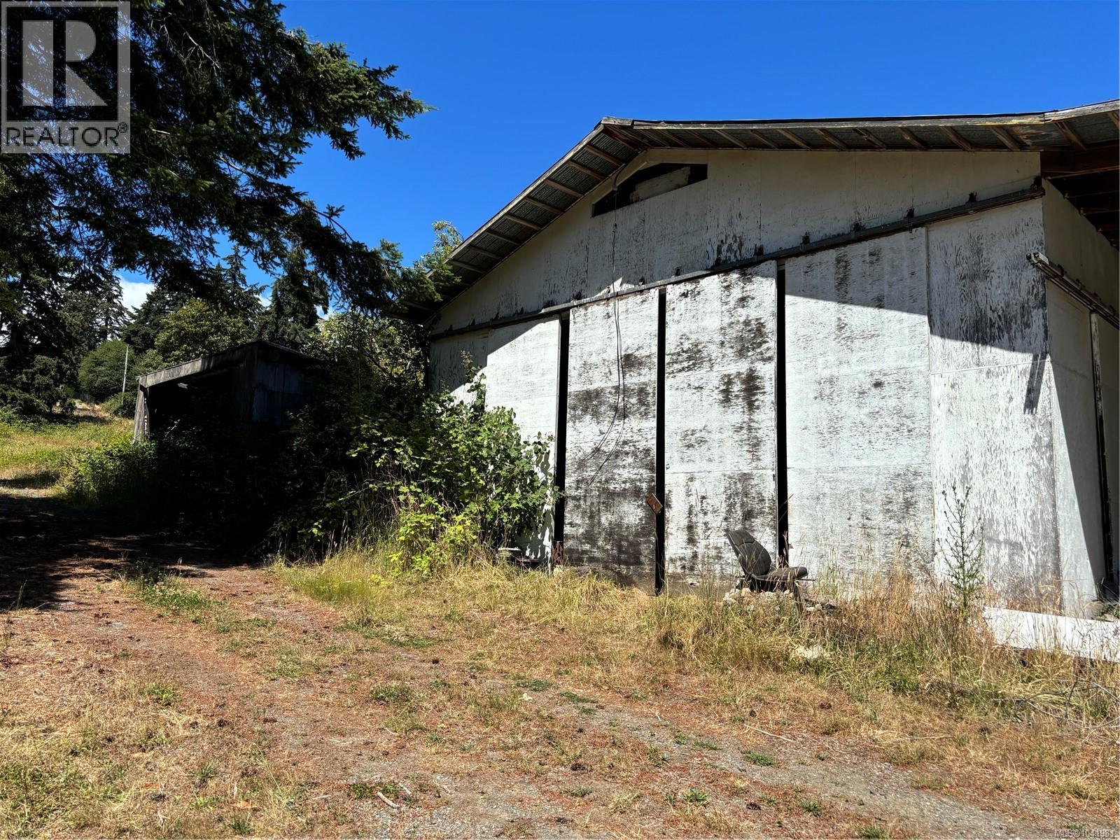 6275 Old East Rd, Central Saanich, British Columbia V8Y 1R7 - Photo 16 - 1041981