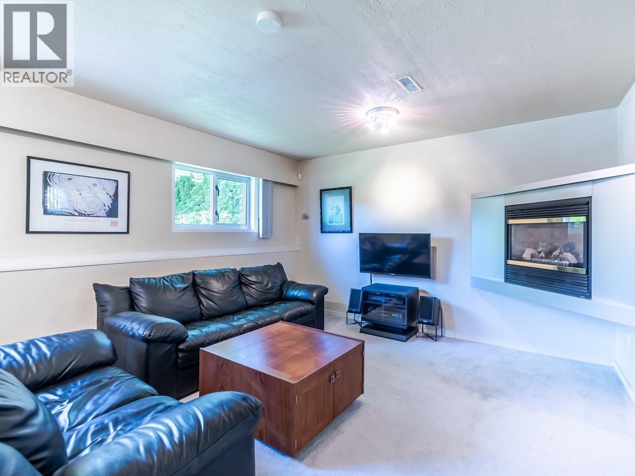 755 Egmont Avenue, Coquitlam, British Columbia V3J 4J7 - Photo 16 - R3147996