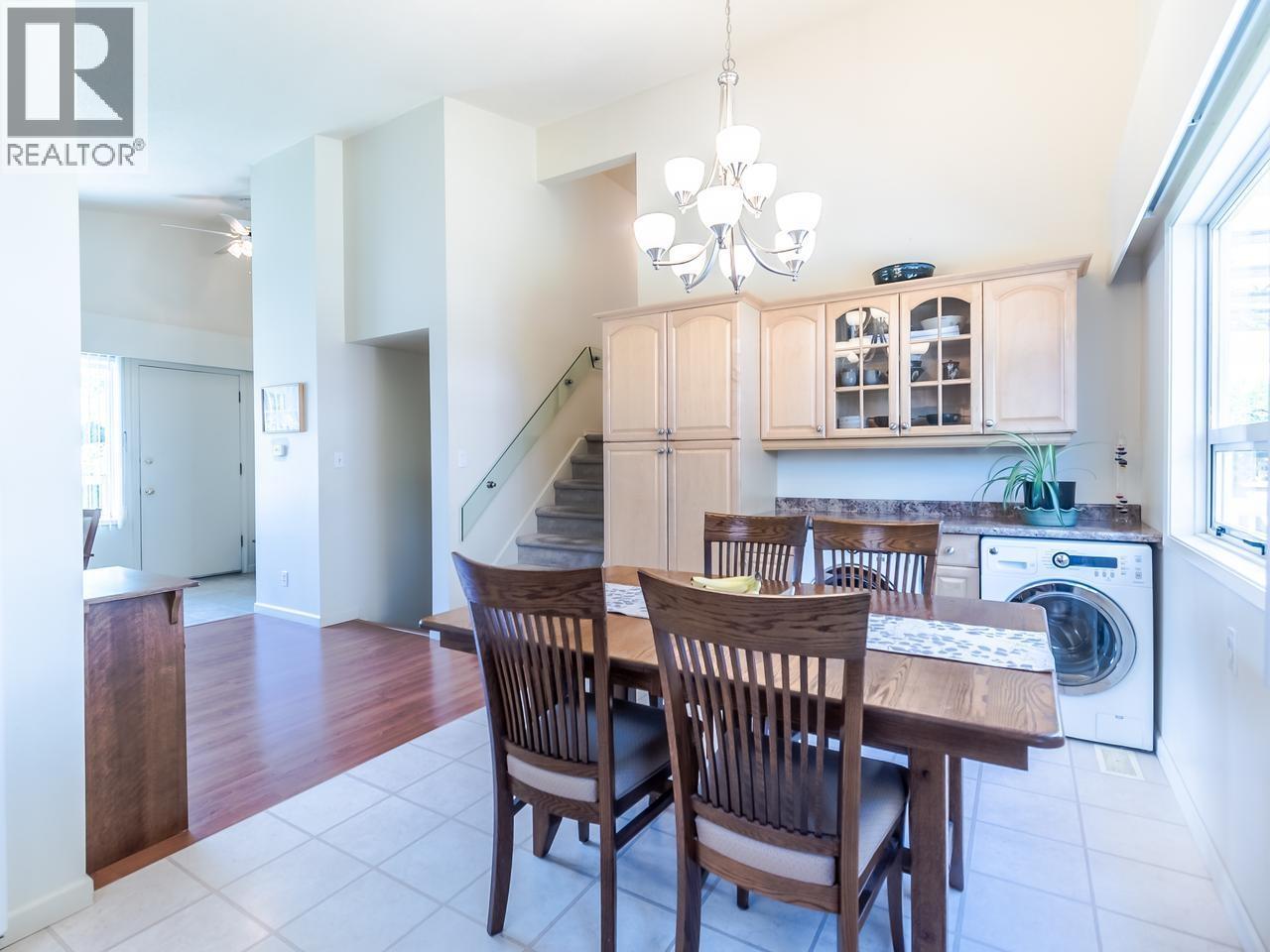 755 Egmont Avenue, Coquitlam, British Columbia V3J 4J7 - Photo 12 - R3147996